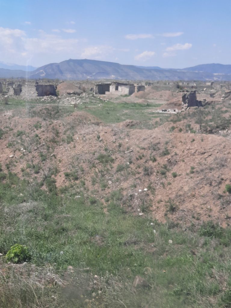 Les monuments détruits par l'Arménie au Haut-Krabakh